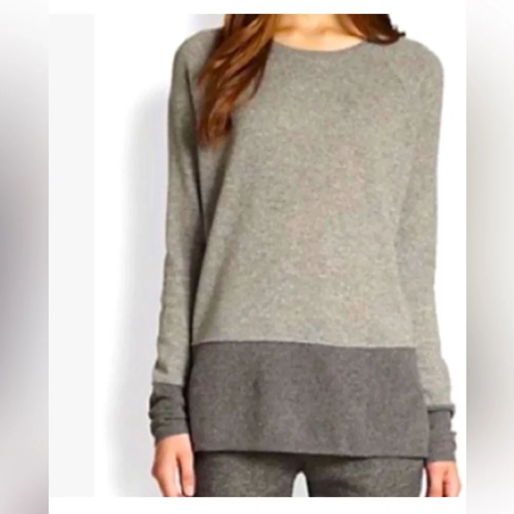 Vince 2 Tone Gray Sweater - Picture 1 of 5